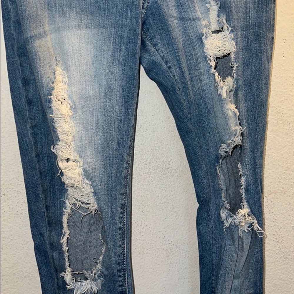 Jeans - Picture 2 of 4